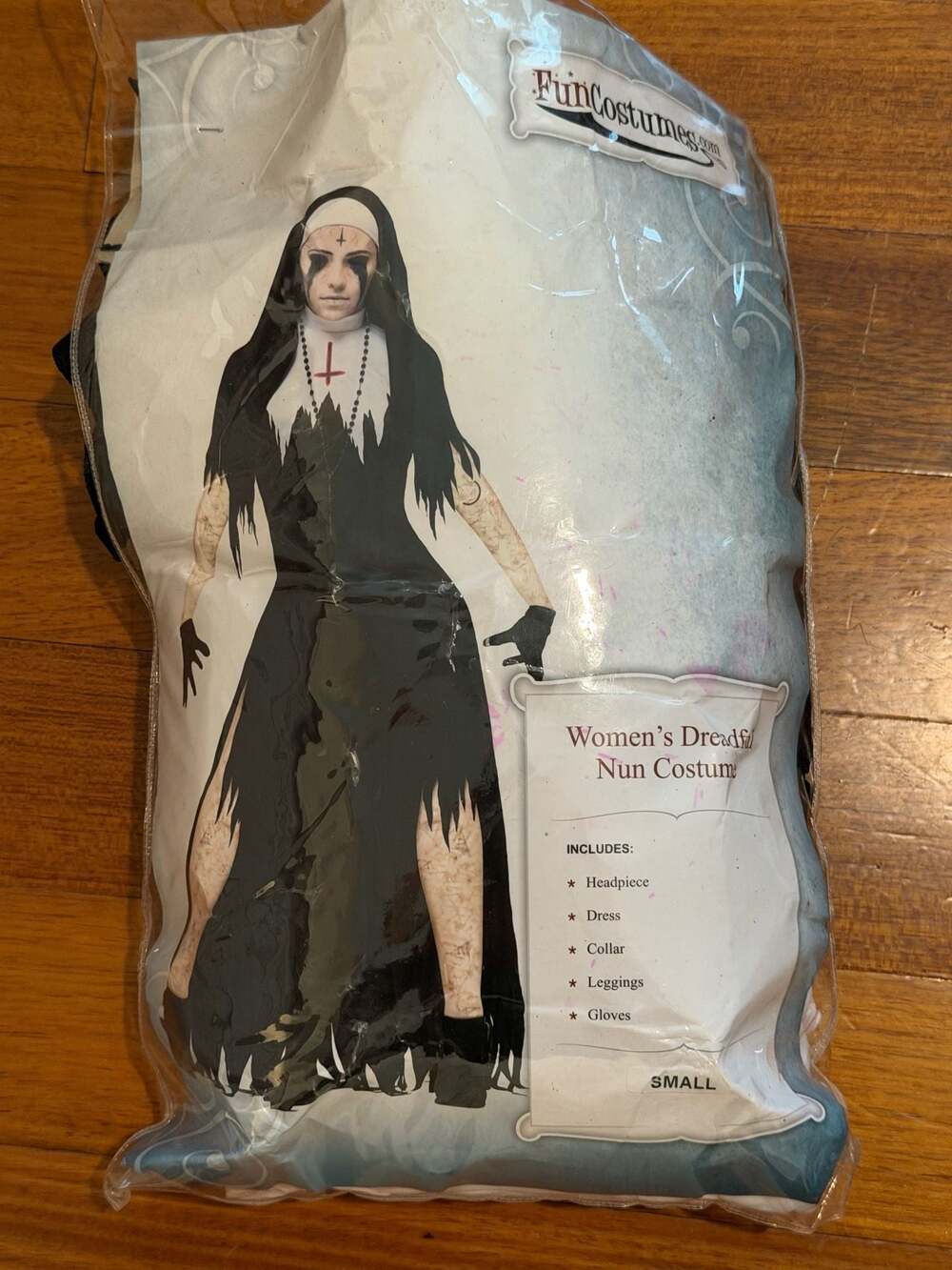FunCostumes Women's Dreadful Nun Halloween Costume, Small Complete